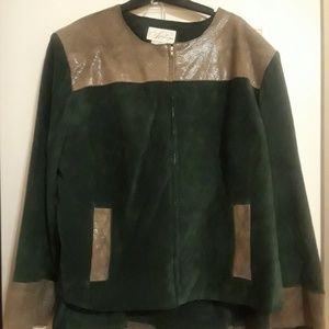 Suit ....Andre Bengoix